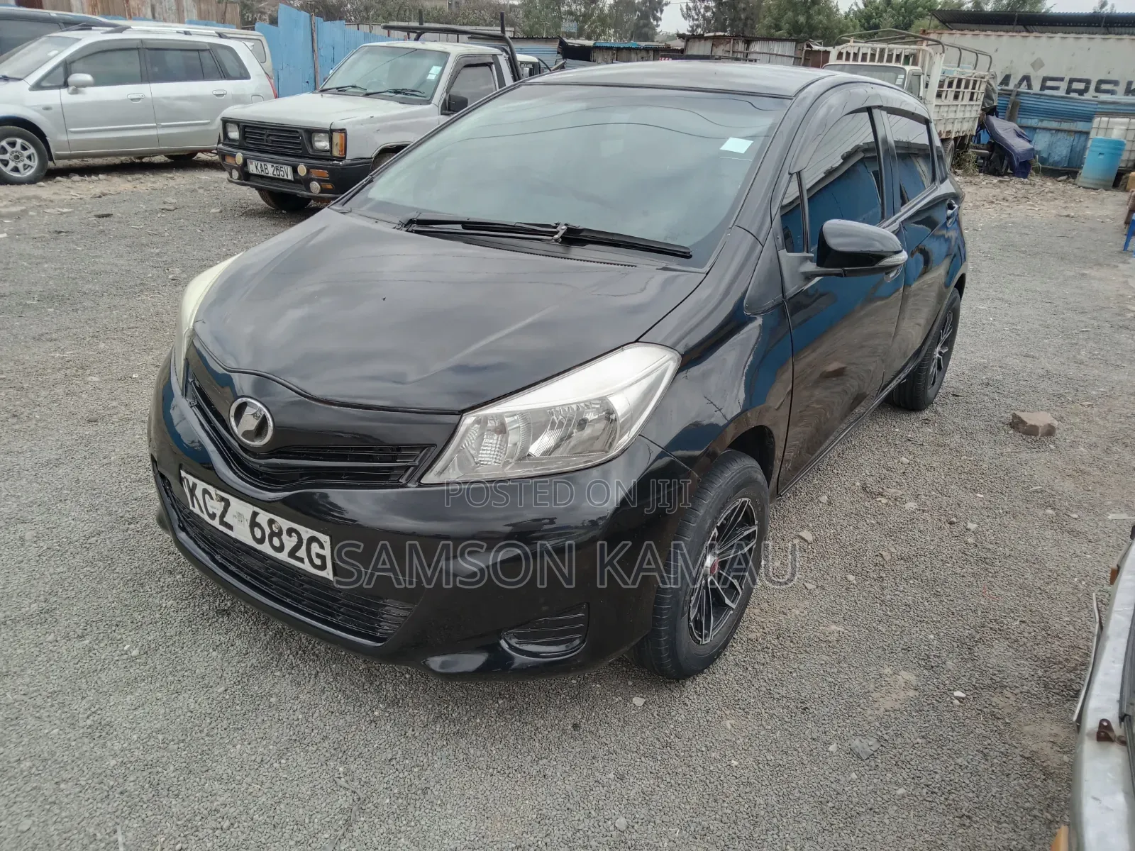 Toyota Vitz 2013 Black