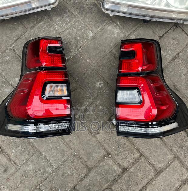 Prado J 150 Tailights - thumbnail 2