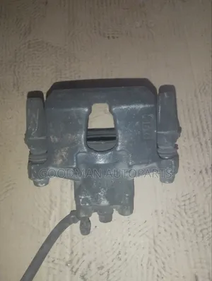 Daihatsu Mira Brake Caliper