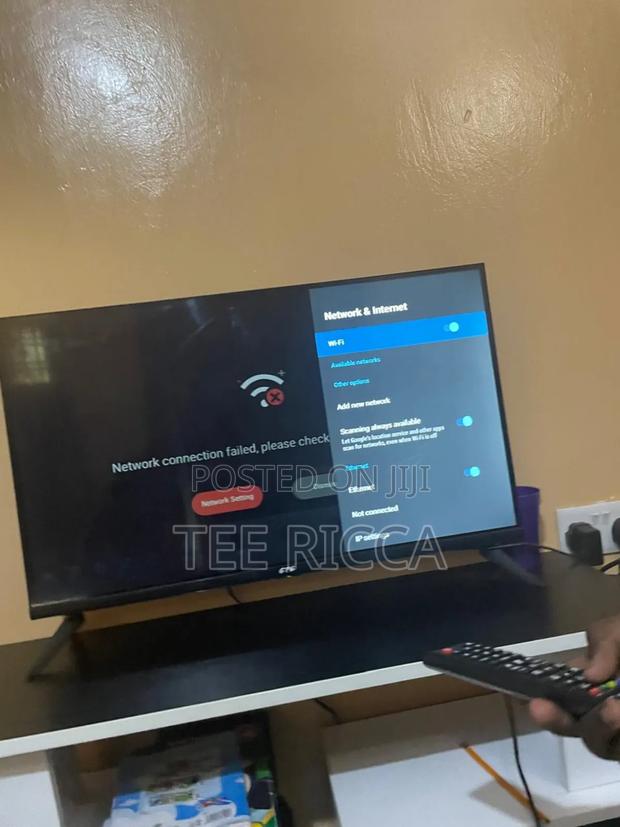 Smart TV 32' Used for Three Months Only