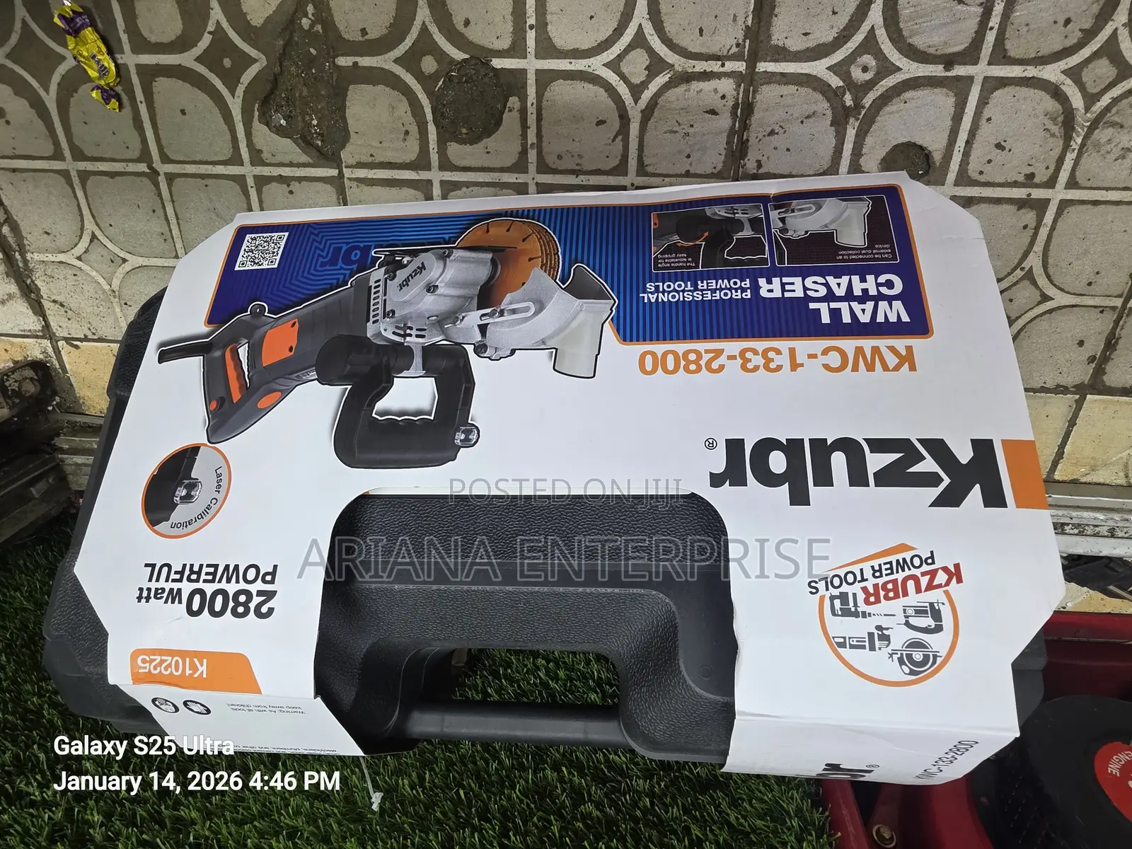 Kzubr Professional Power Tools Wall Chaser (Model KWC-133-2800)