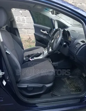 Toyota Auris 2012 Blue