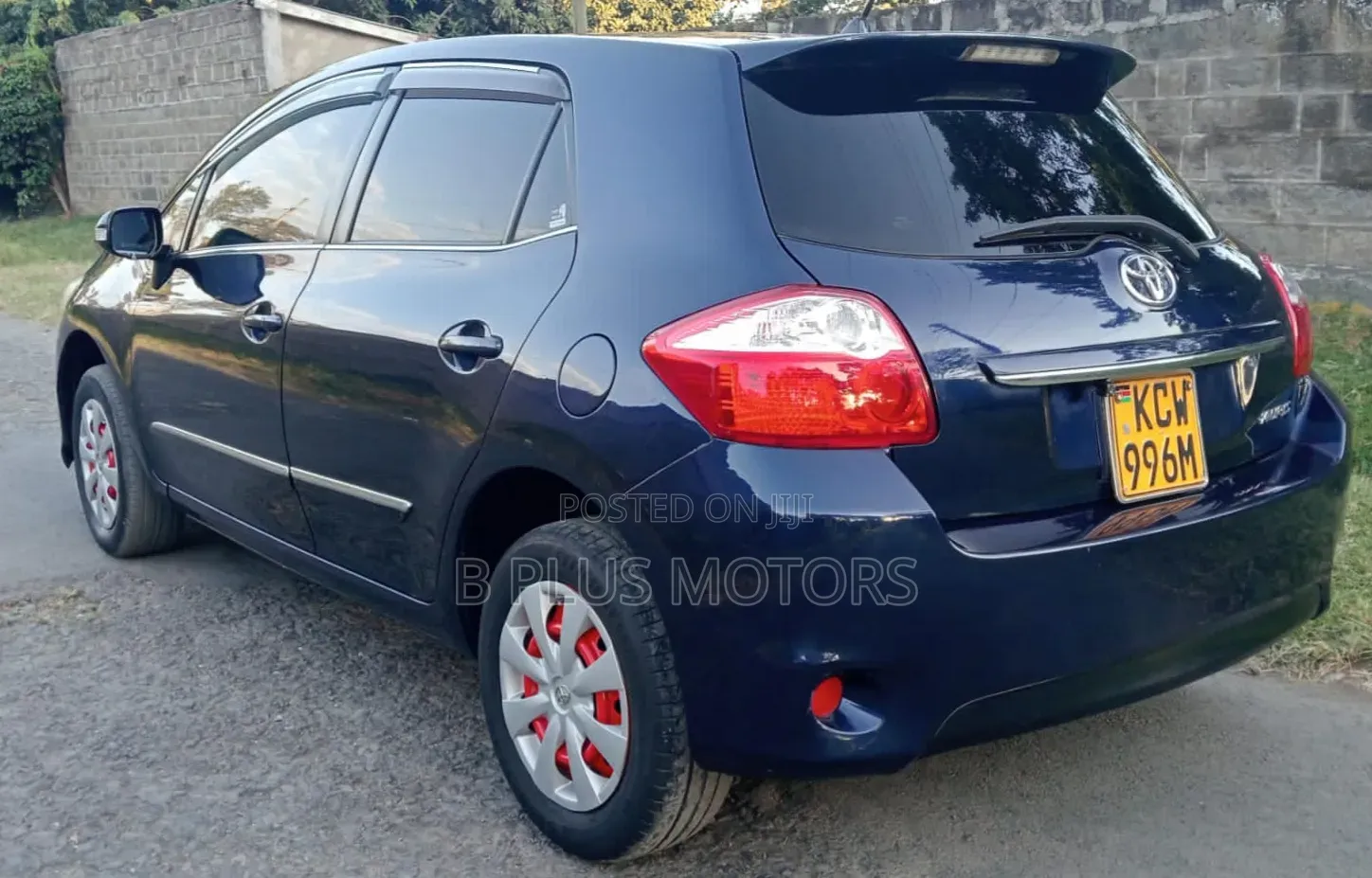 Toyota Auris 2012 Blue