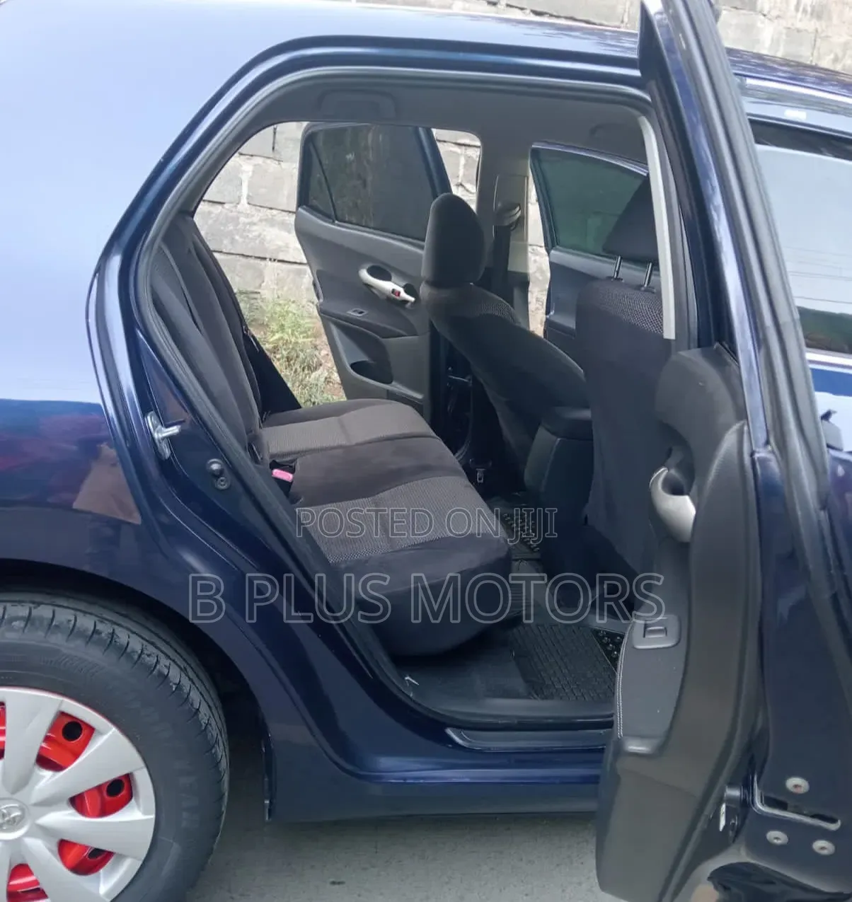 Toyota Auris 2012 Blue