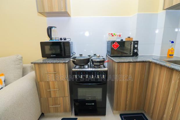 Cozy 1bdrm Available in Parklands - thumbnail 13