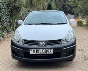 Nissan Advan 2014 White