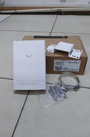 GWN7630 Business WiFi Access Poin~t 4×4 MU-MIMO