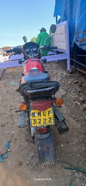 New Bajaj Boxer 2023 Red