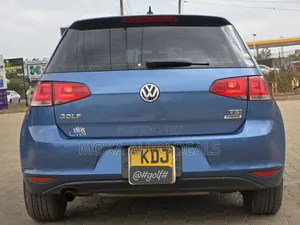 Volkswagen Golf 2015 Blue