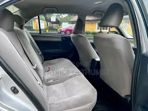 Toyota Axio 1.5 Hybrid 2WD 2014 Silver