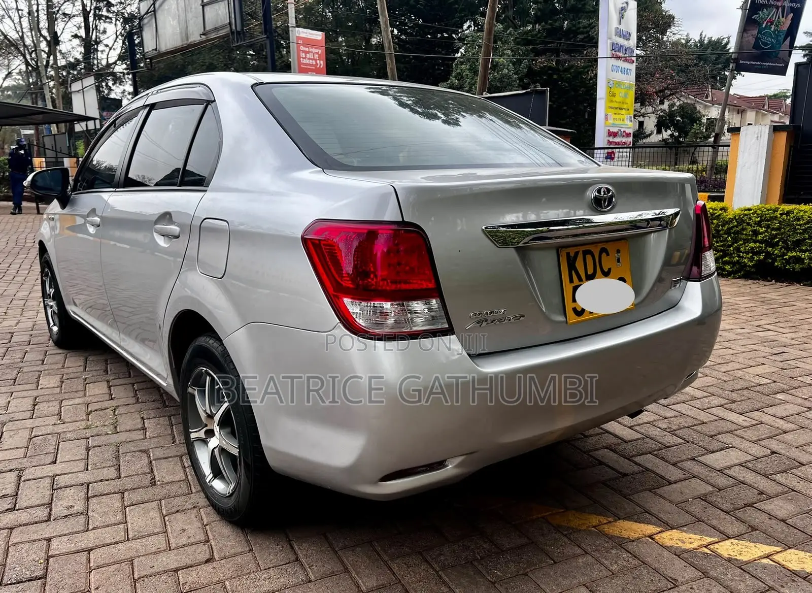 Toyota Axio 1.5 Hybrid 2WD 2014 Silver