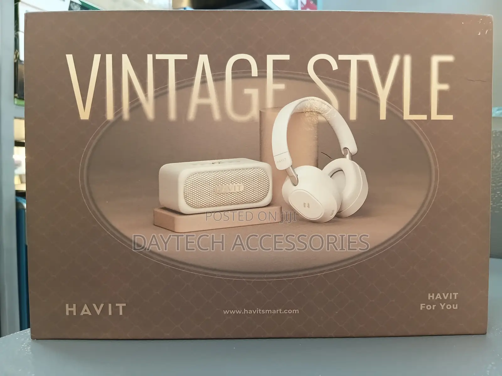 Havit SKH001 Vintage Style Audio Series Which Is a 2-in-1 Set.