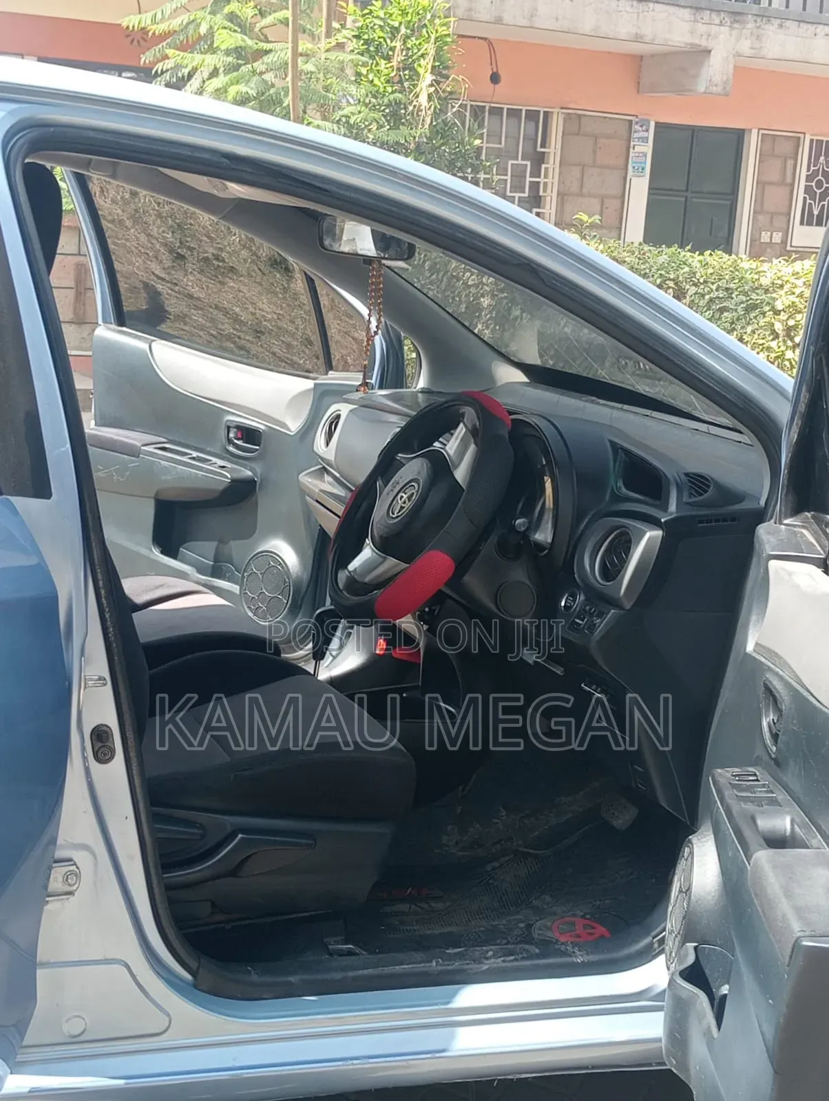 Toyota Vitz 2012 Blue