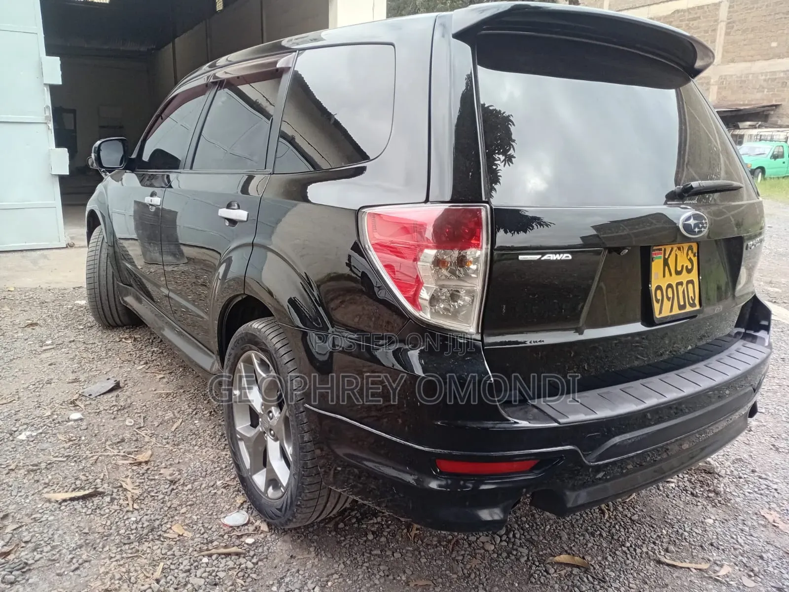 Restoration and Spray Painting of Vehicles