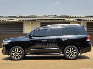 Toyota Land Cruiser Prado 2011 Black
