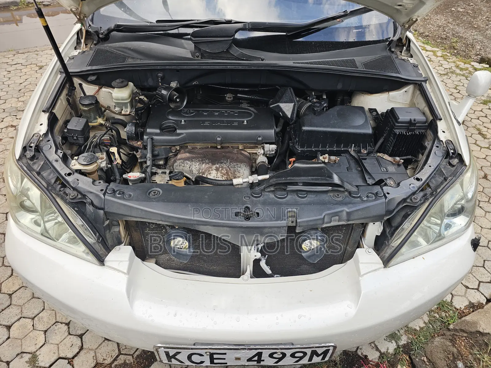 Toyota Harrier 2010 White