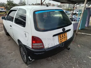 Toyota Vitz 2000 White
