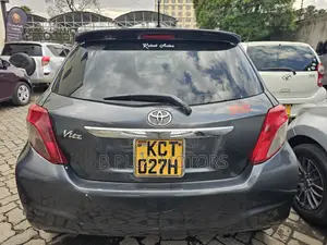 Toyota Vitz 2011 Gray