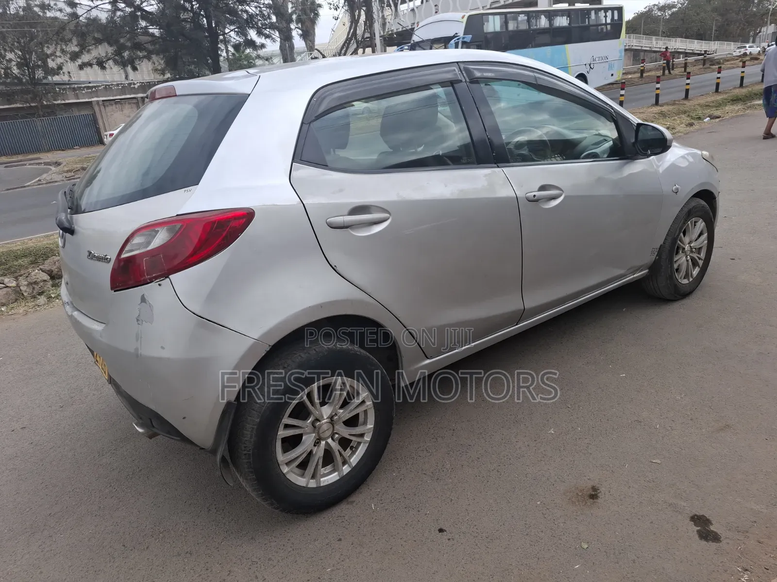 Mazda Demio 2010 Gray