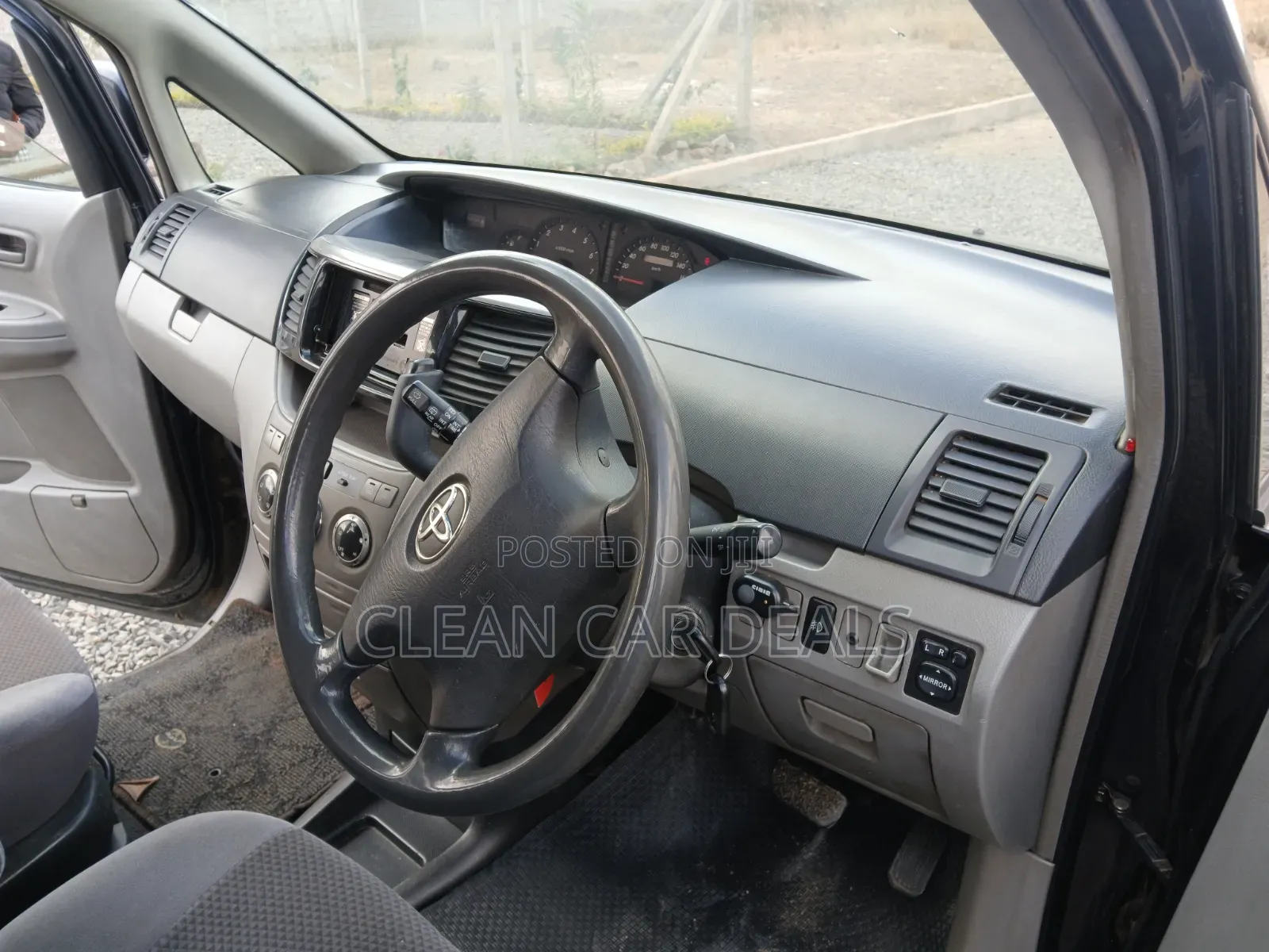 Toyota Voxy 2006 Gray