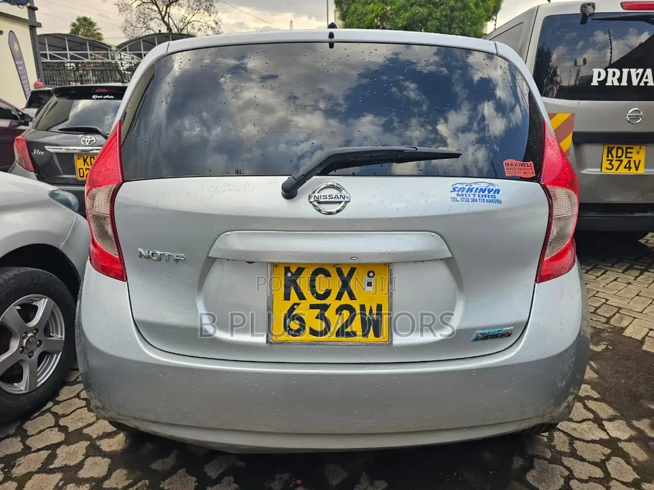 Nissan Note 2012 Silver