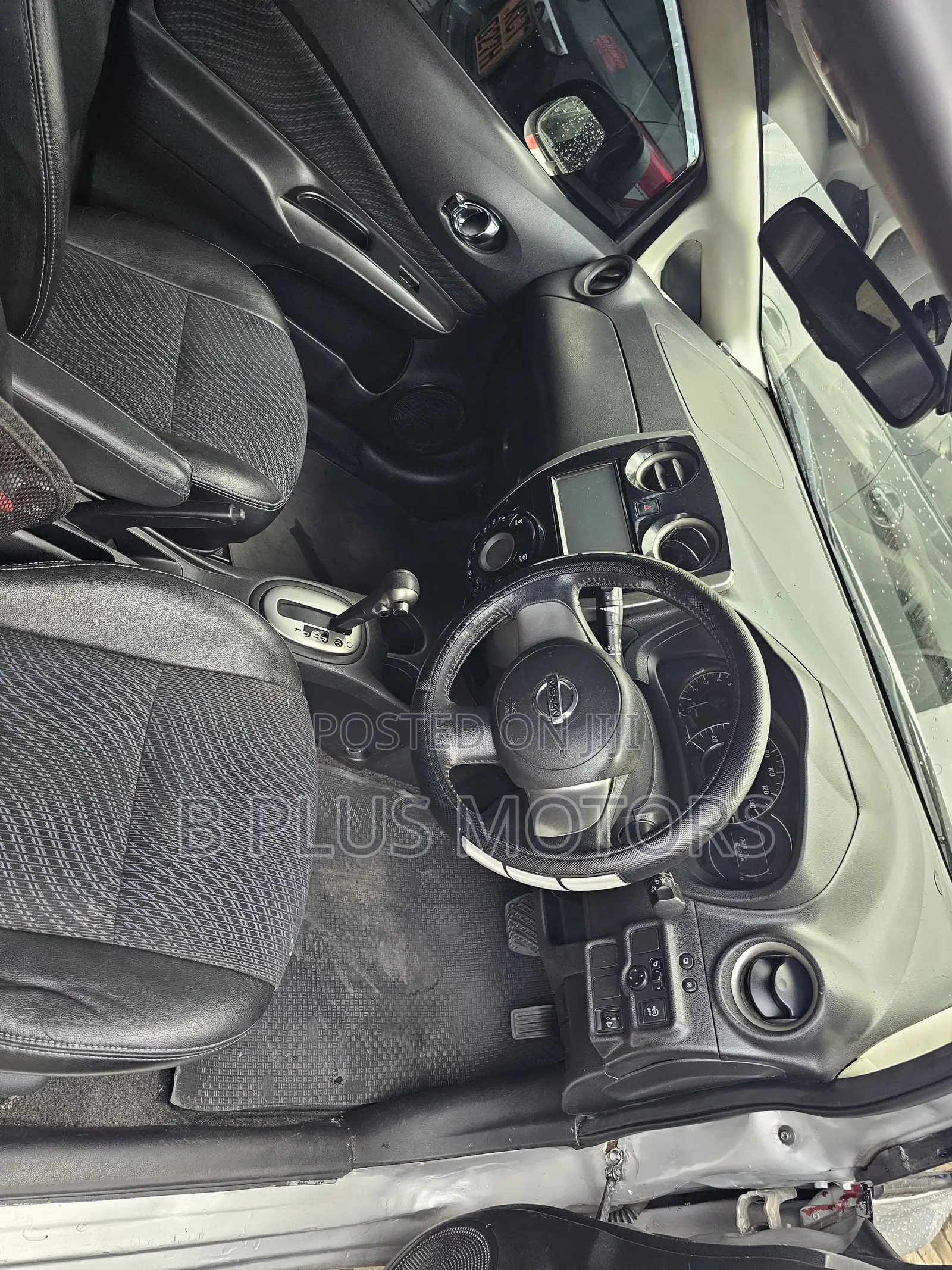 Nissan Note 2012 Silver