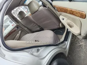 Toyota Vitz 2006 Silver