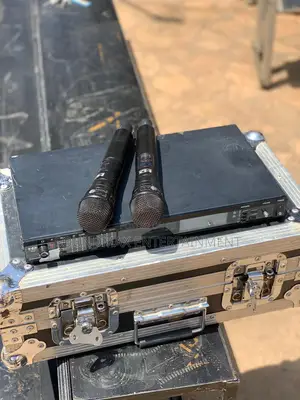 Wireless and Wired Mics Rental