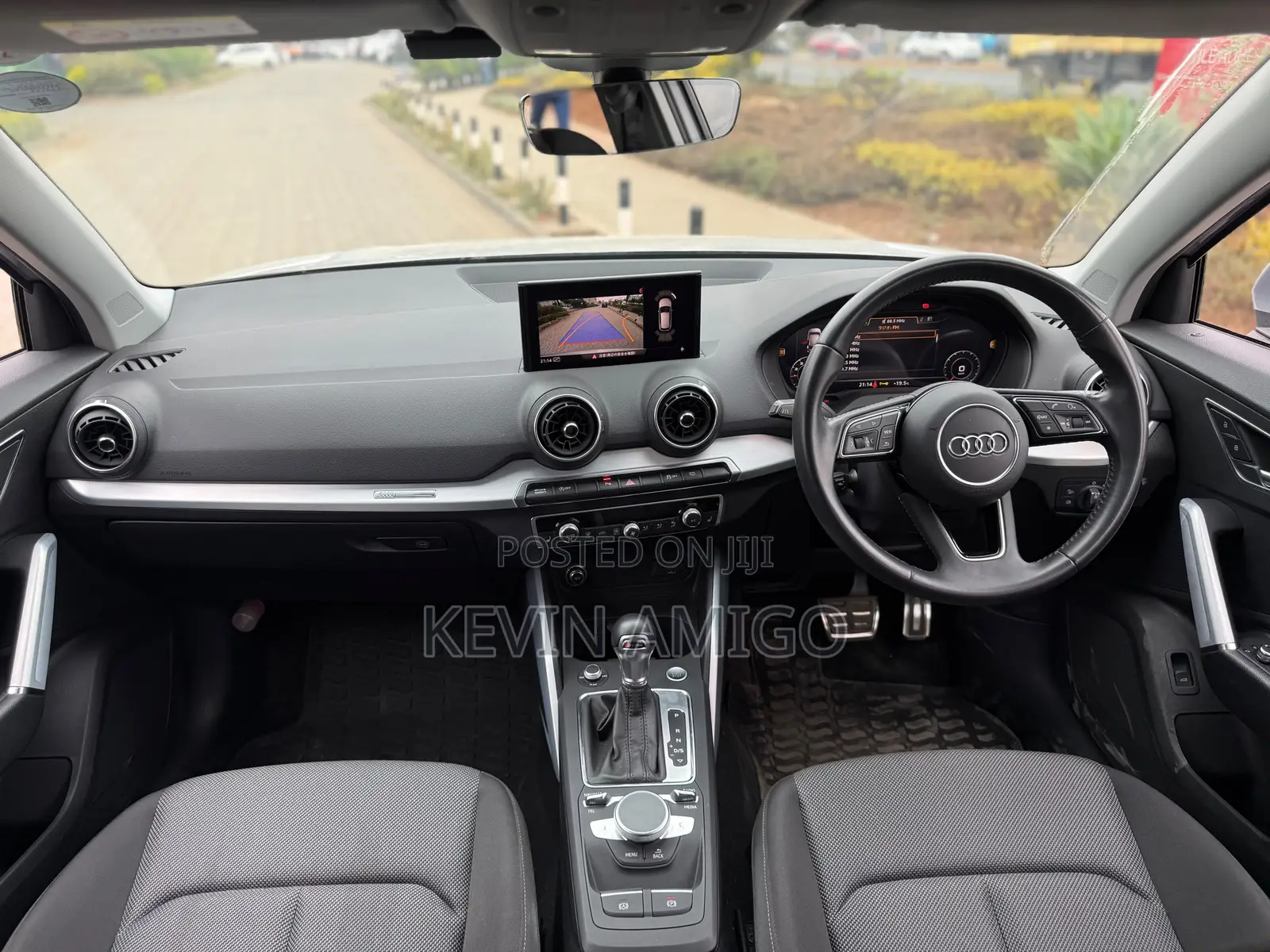 Audi Q2 2019 Silver