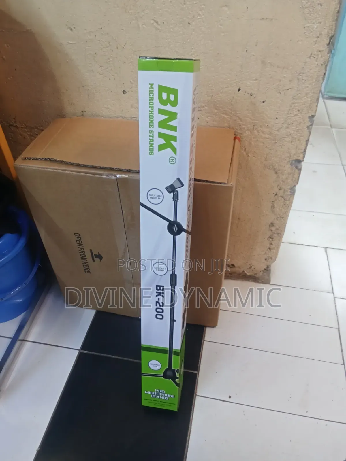 BNK Microphone Stand