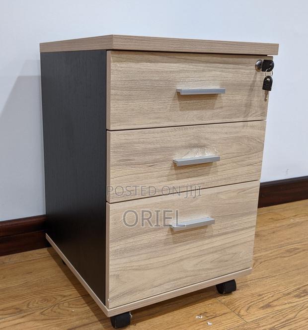Compact Mobile Filing Pedestal