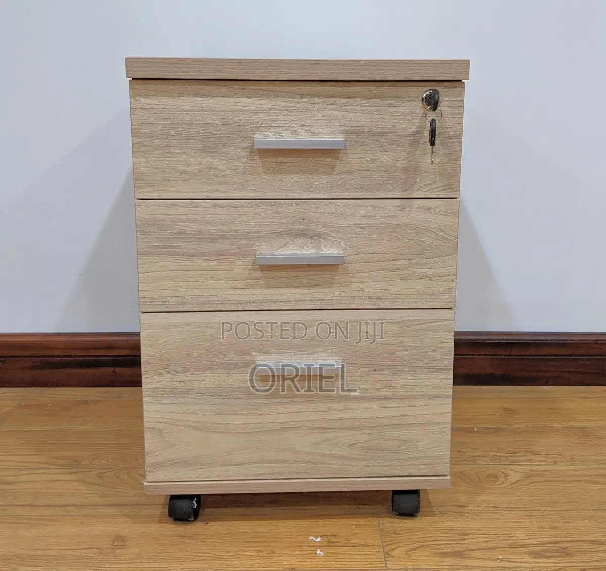 Compact Mobile Filing Pedestal