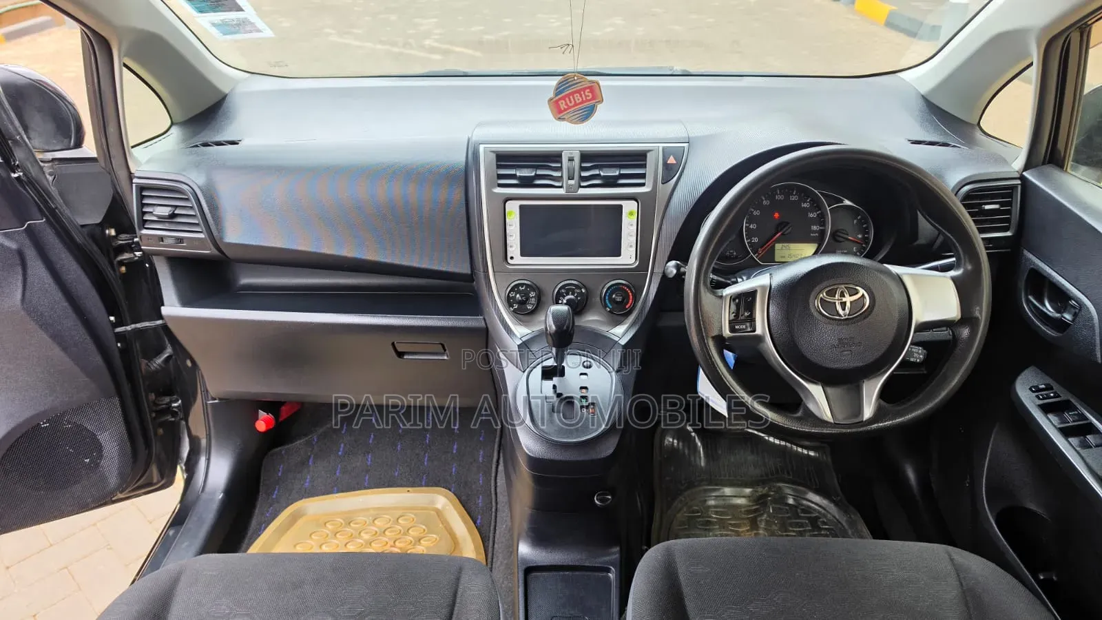 Toyota Ractis 2012 Black