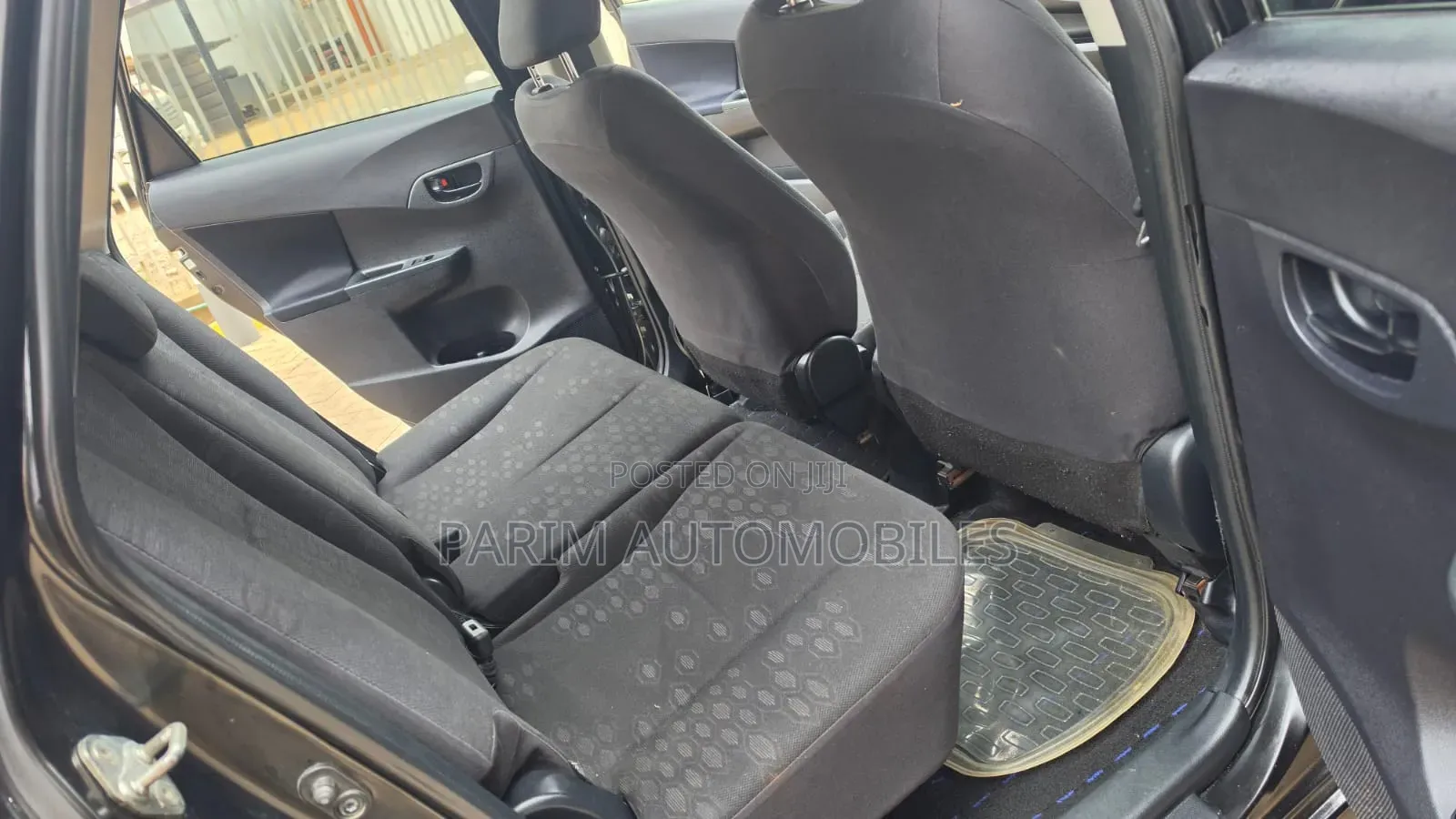 Toyota Ractis 2012 Black