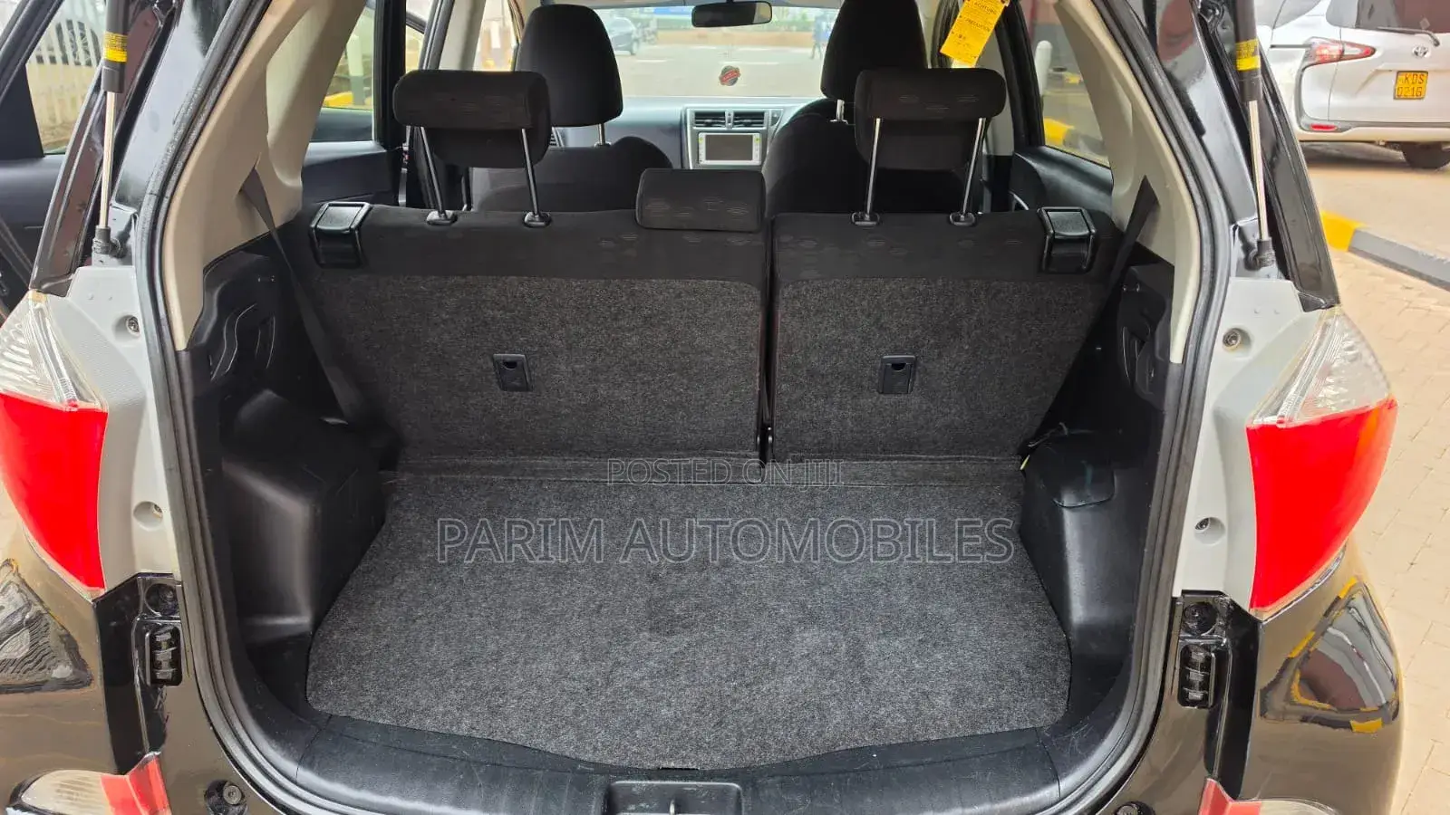 Toyota Ractis 2012 Black