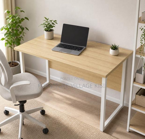 Office Table;1.4M Computer Desk With Metallic Base. - thumbnail 2