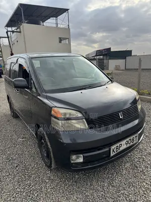 Toyota Voxy X 2WD 8-Seater 2006 Black