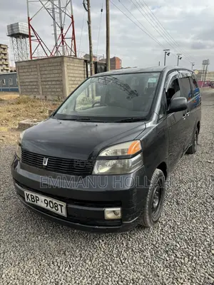 Toyota Voxy X 2WD 8-Seater 2006 Black