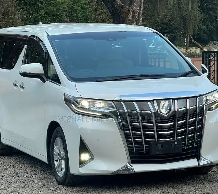 Toyota Alphard 2019 White