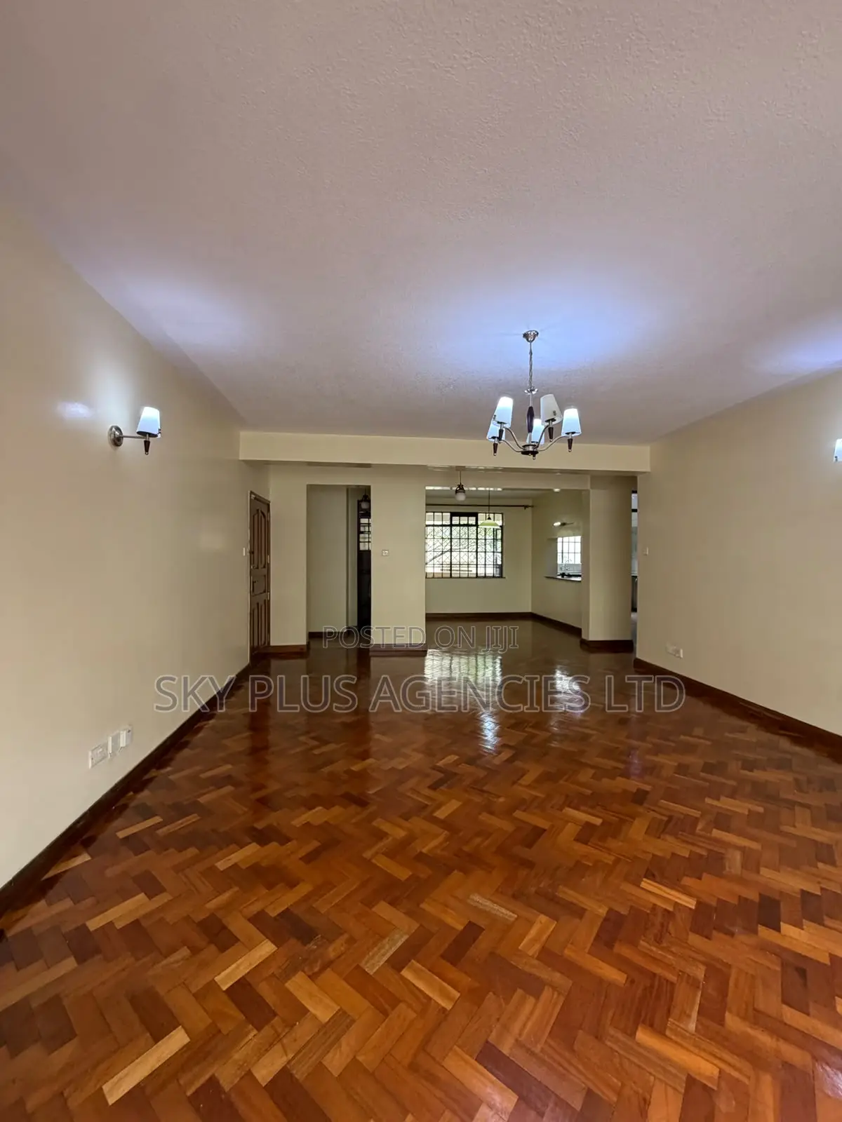 Furnished 3bdrm Apartment in Valley Arcade for sale
