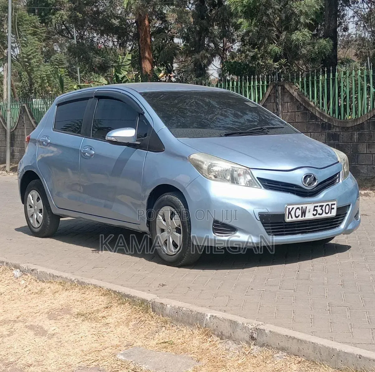Toyota Vitz 2012 Blue