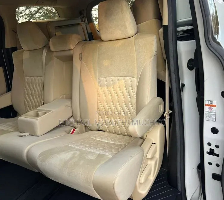 Toyota Alphard 2019 White
