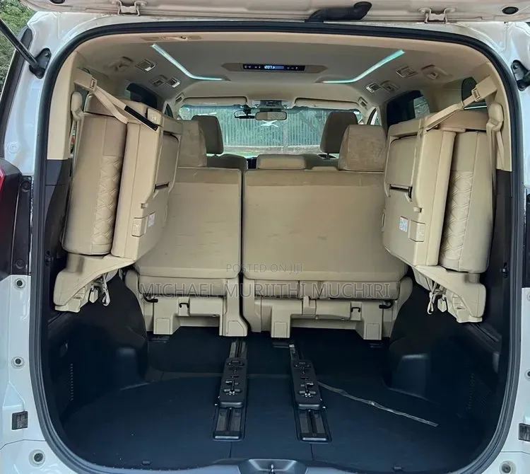 Toyota Alphard 2019 White