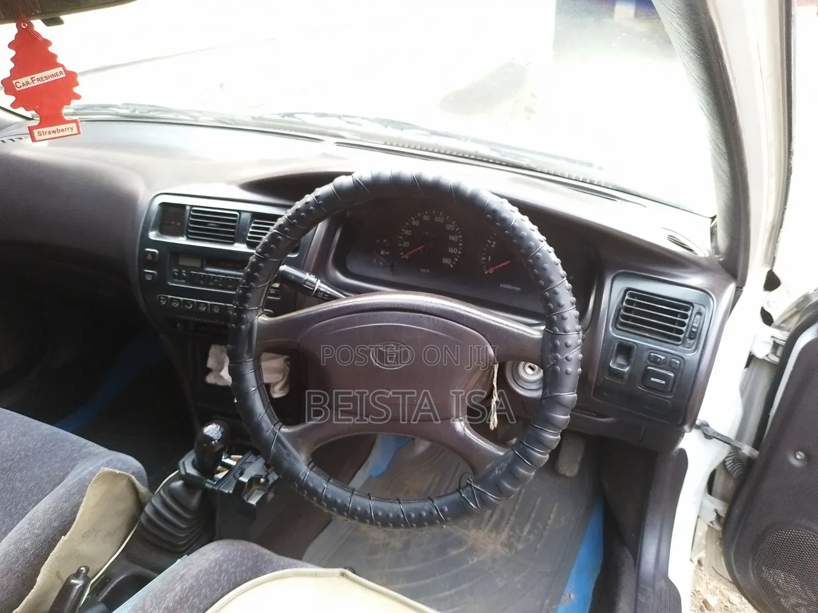 Toyota Corolla Sedan 1994 White