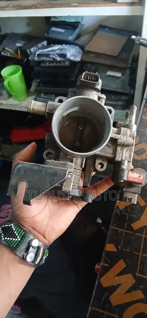 Toyota Noah,Wish,Isis 1zz Throttle