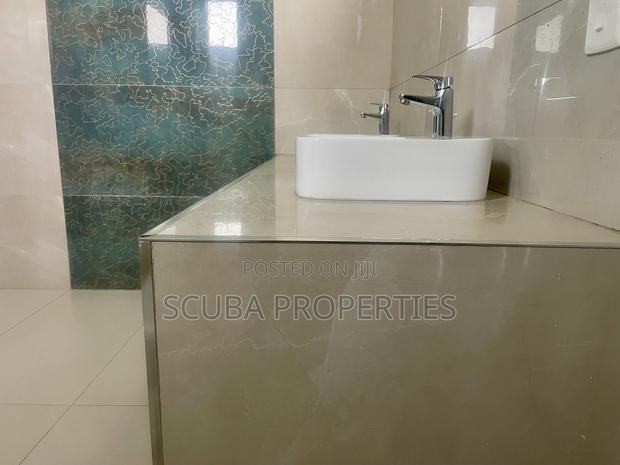 4bdrm House in Casuarina, Town Centre for sale - thumbnail 8