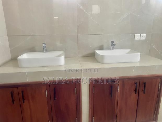 4bdrm House in Casuarina, Town Centre for sale - thumbnail 10