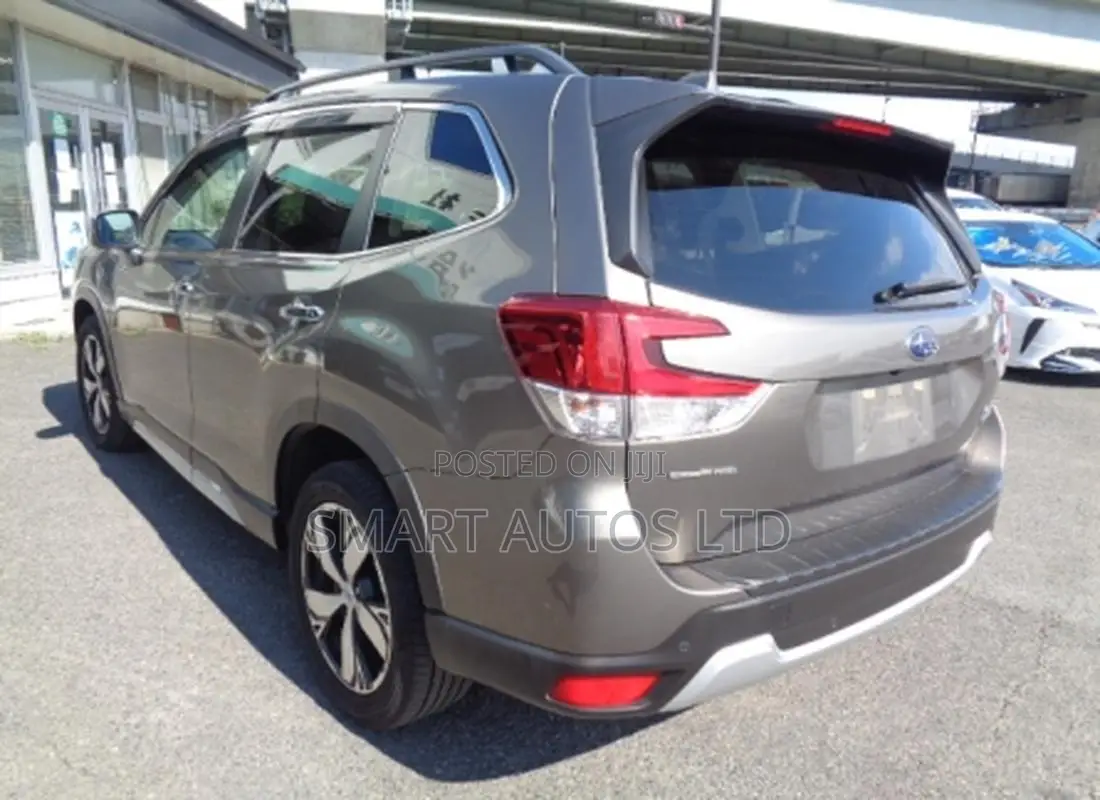 Subaru Forester 2.0XT Touring AWD 2018 Beige