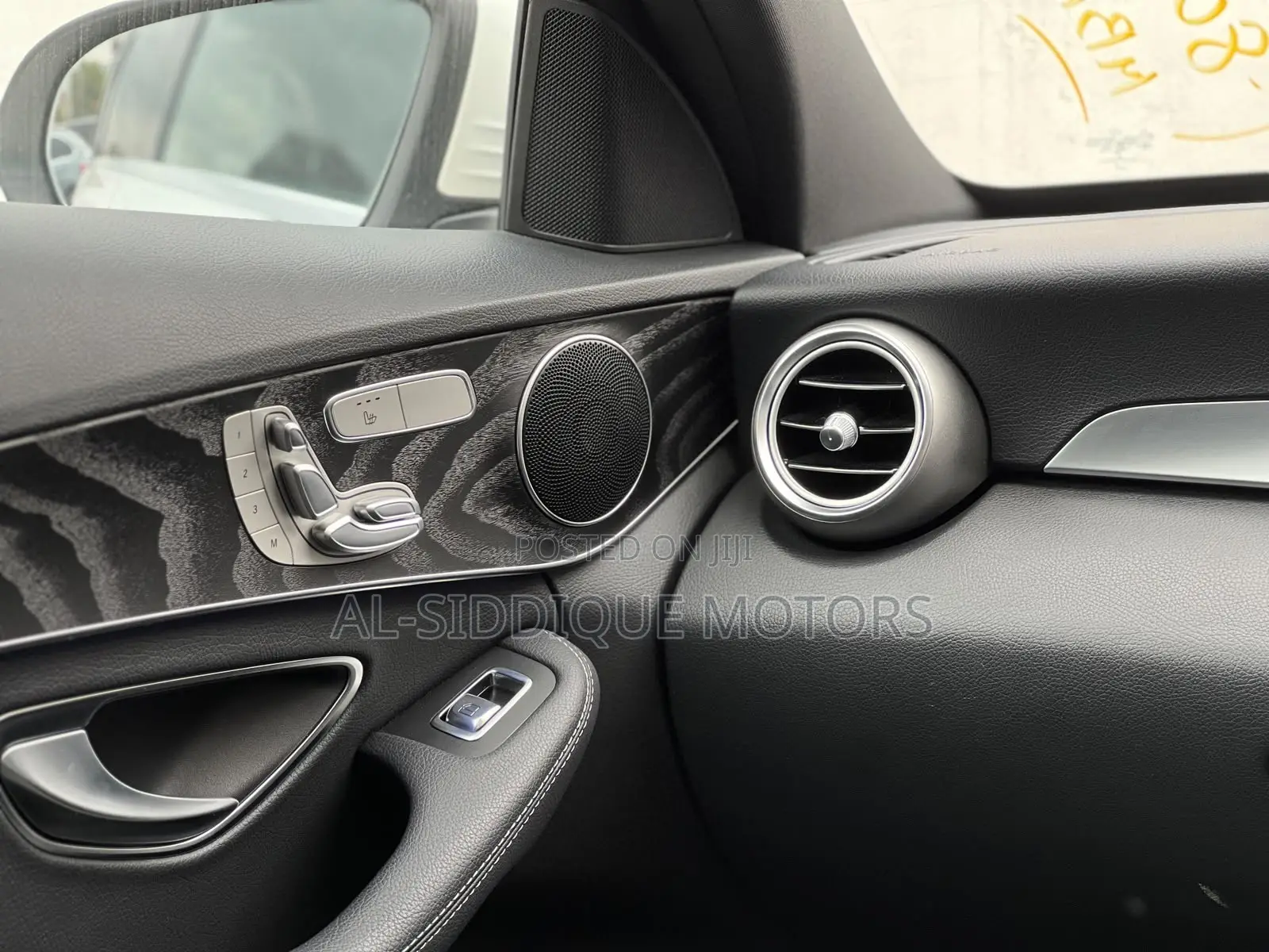 Mercedes-Benz C200 2019 White