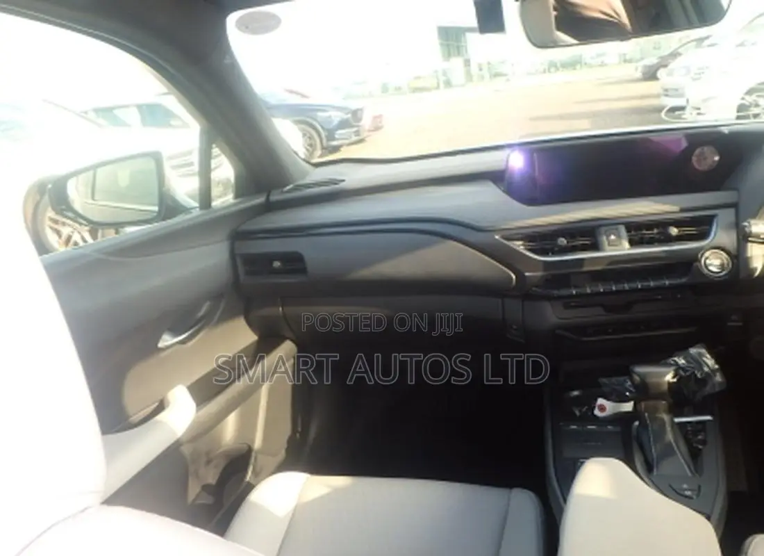 Lexus UX 200 2019 Black